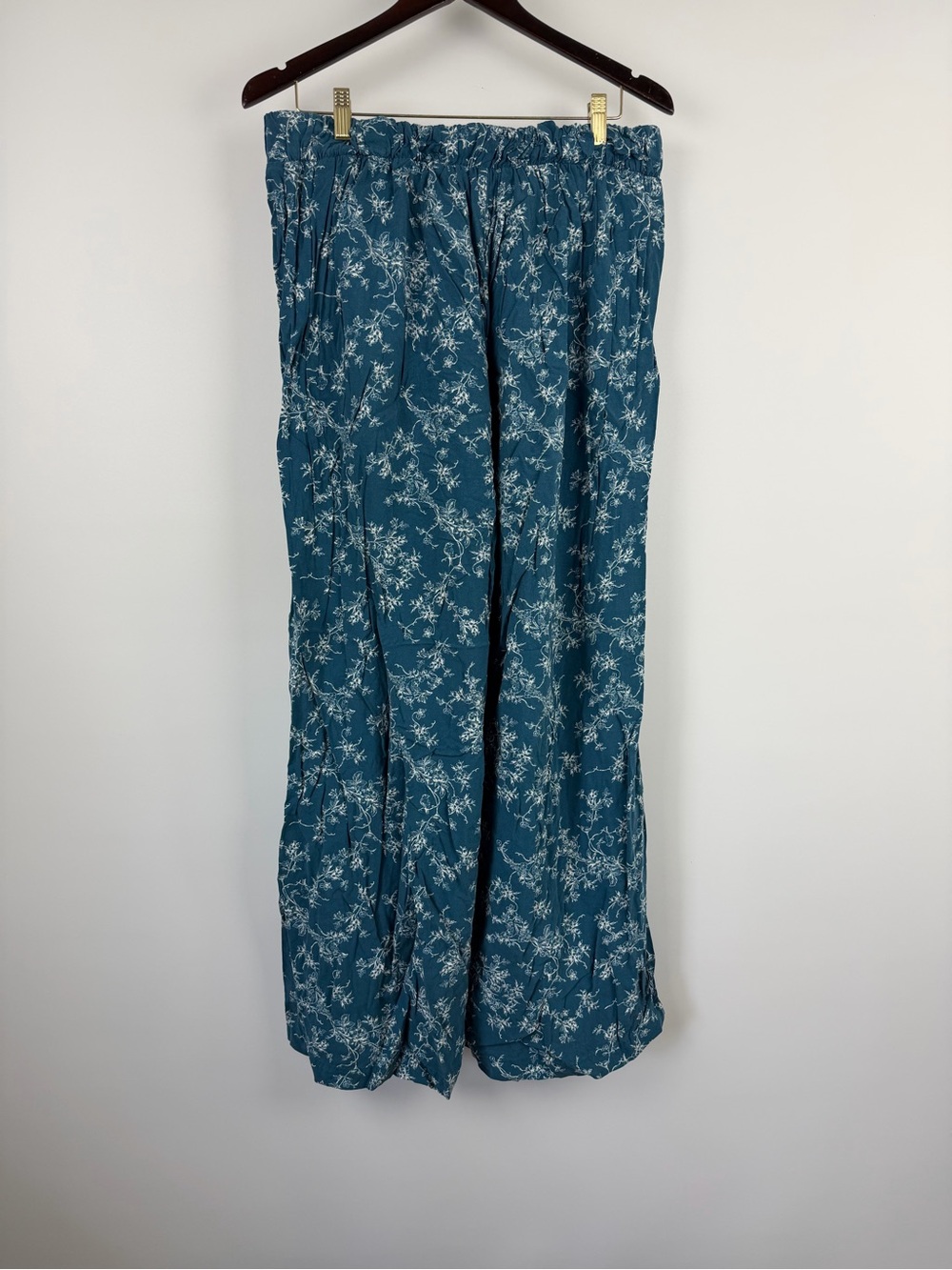 torrid Teal Floral Wide Leg Pants - Picture 5 of 6